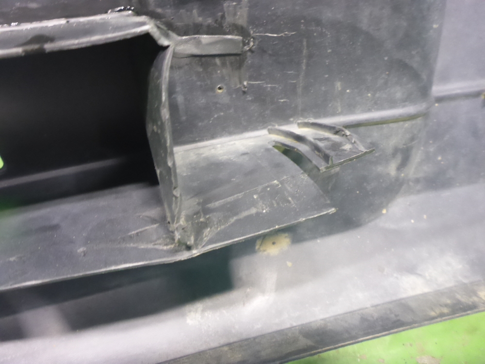 Бампер задний