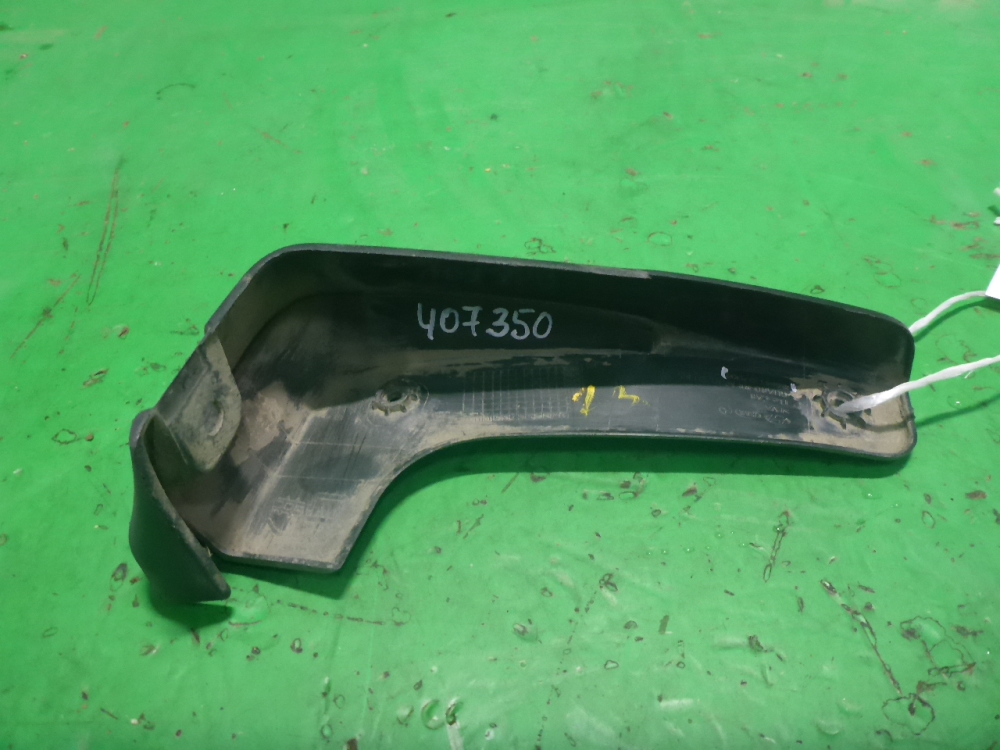 Брызговик задний левый