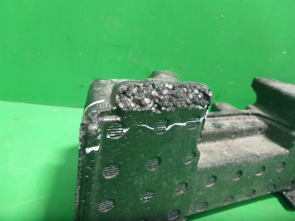 Наполнитель переднего бампера