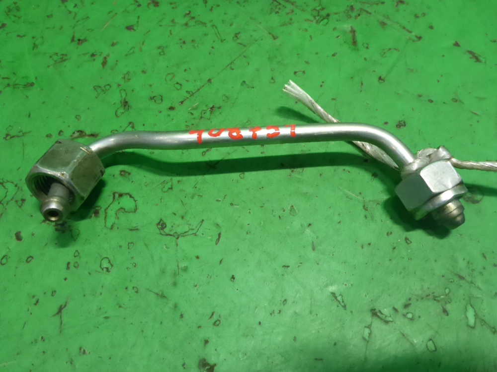 Трубка топливная