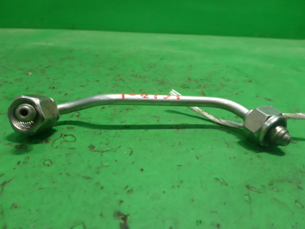 Трубка топливная