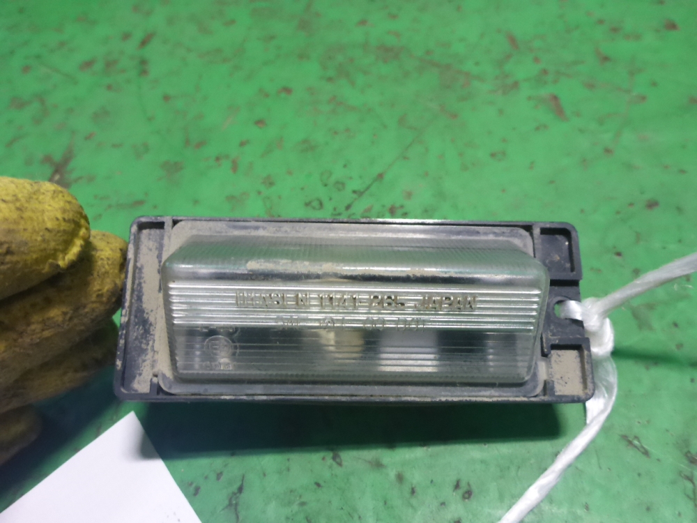 Фонарь подсветки номера