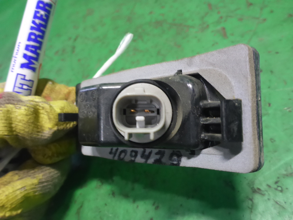 Фонарь подсветки номера