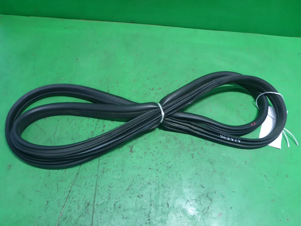 Уплотнитель двери