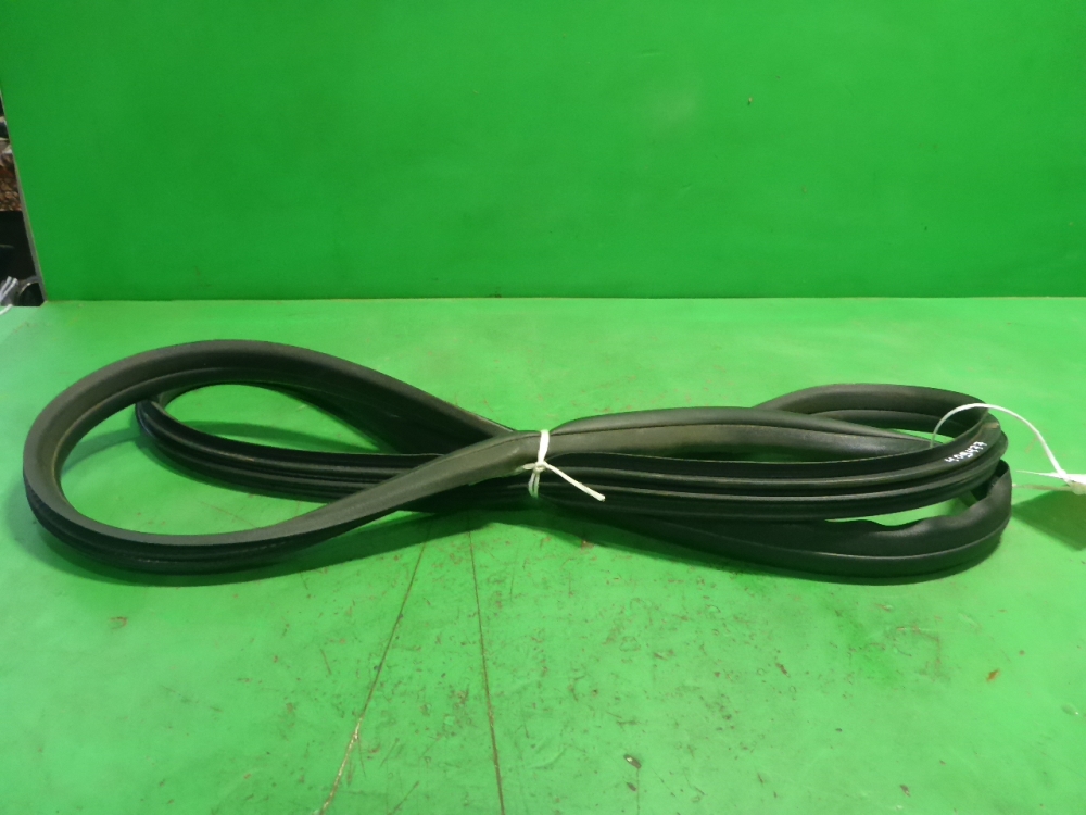 Уплотнитель двери