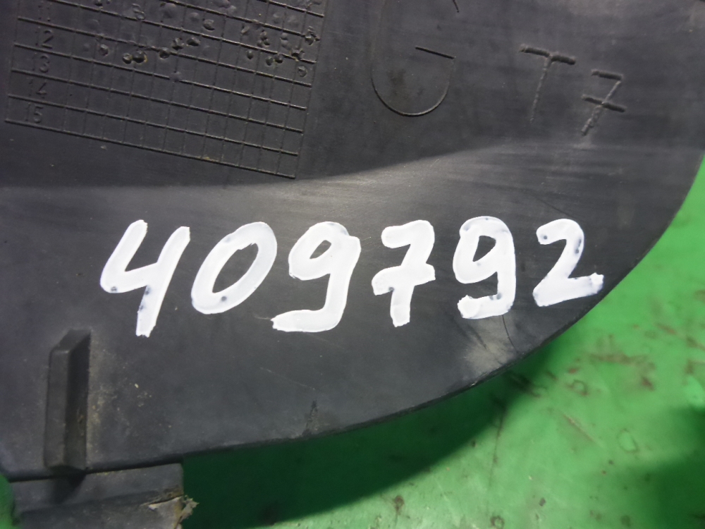 Молдинг лобового стекла