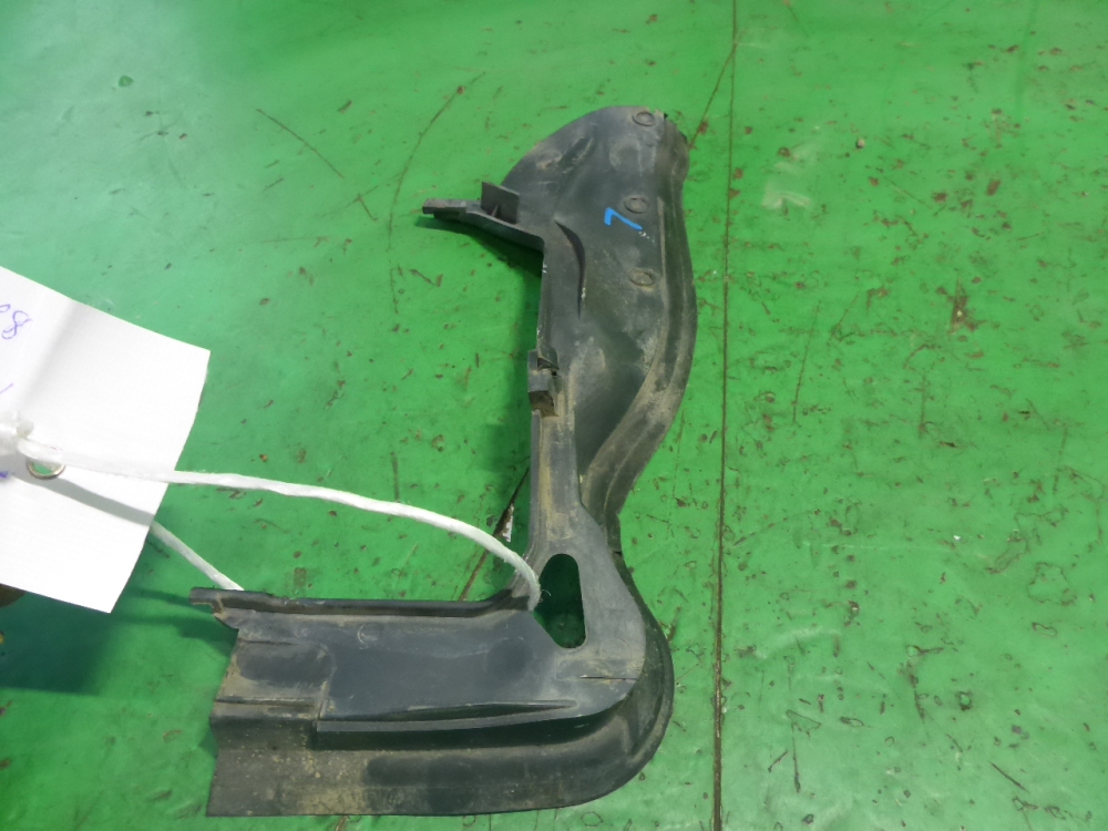 Молдинг лобового стекла