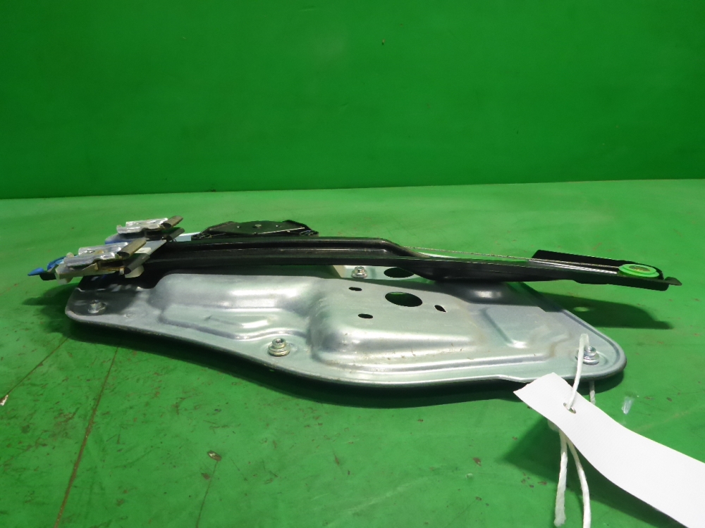 Стеклоподъемник электр. передний левый