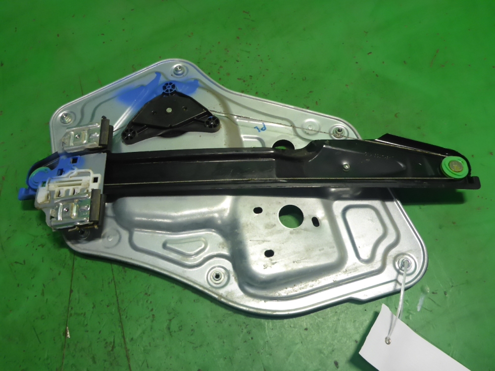 Стеклоподъемник электр. передний левый