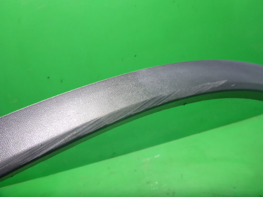 Накладка заднего крыла правого