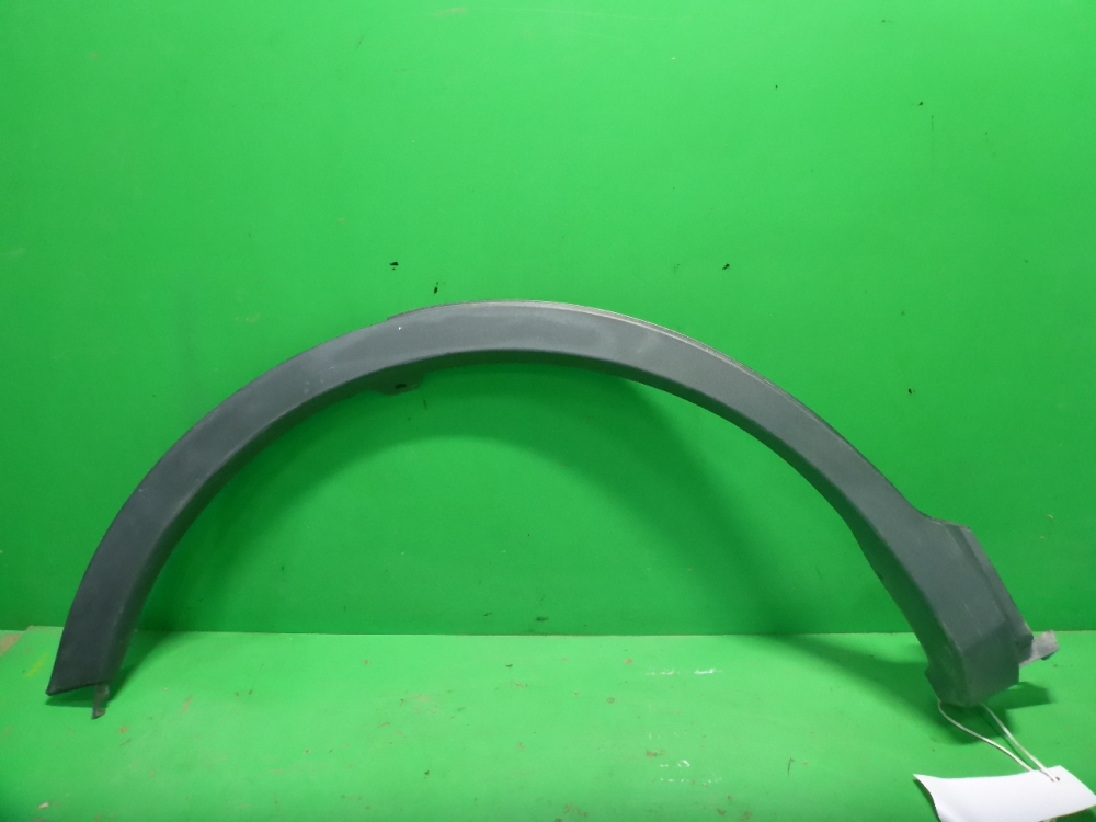 Накладка заднего крыла правого