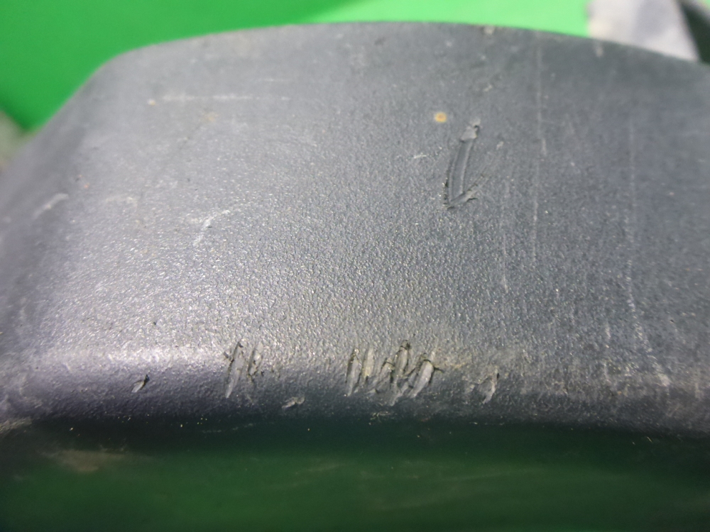 Накладка заднего крыла правого