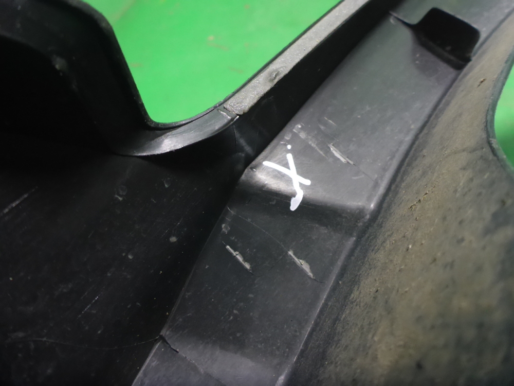 Накладка заднего крыла правого