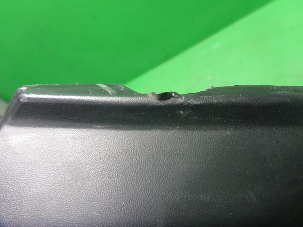 Накладка заднего крыла правого