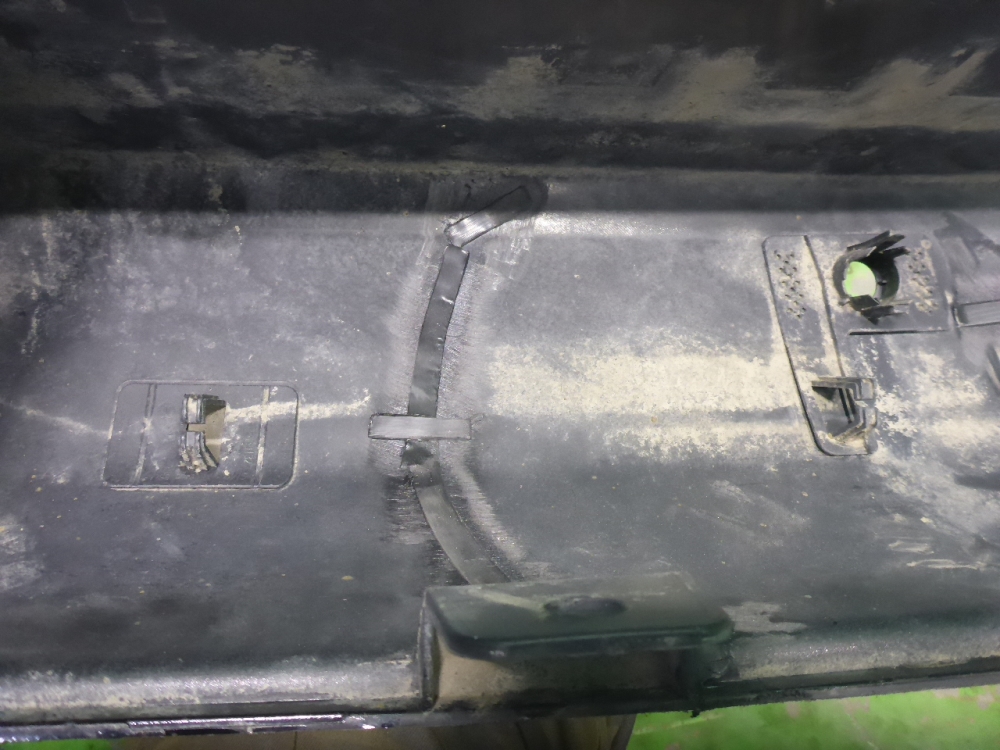 Бампер задний