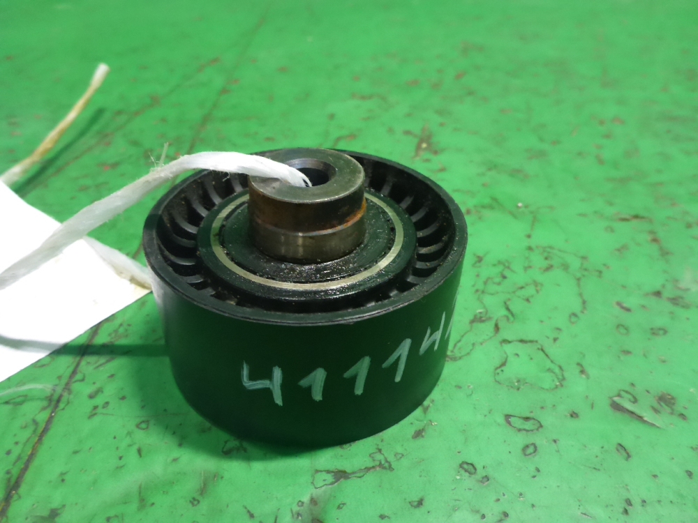 Ролик-натяжитель