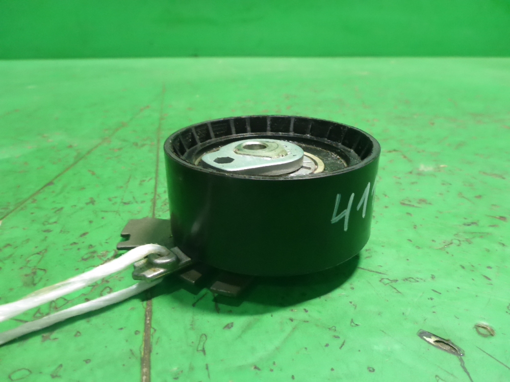 Ролик-натяжитель