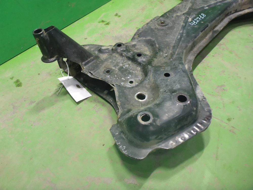 Балка подмоторная