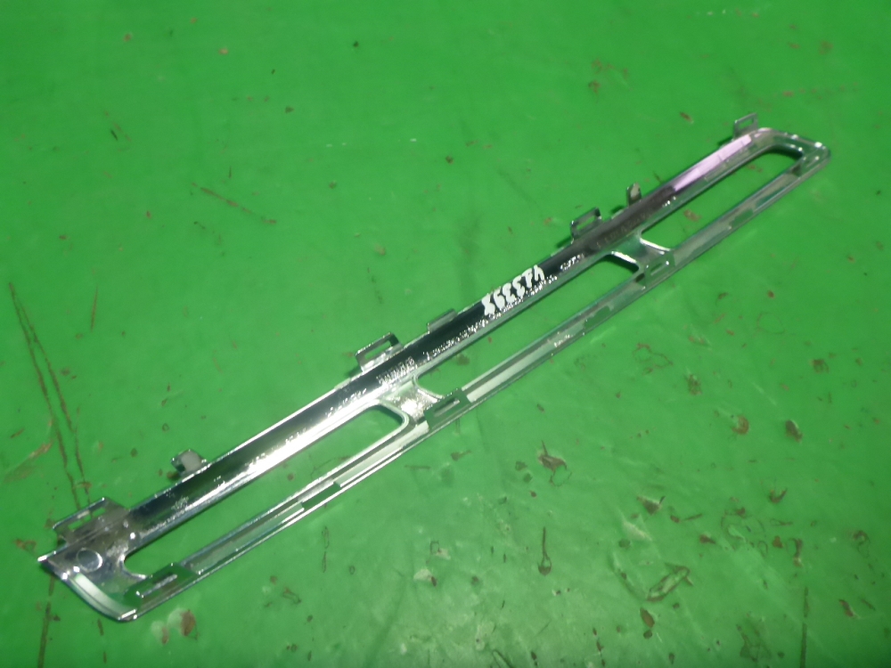 Накладка на решетку радиатора