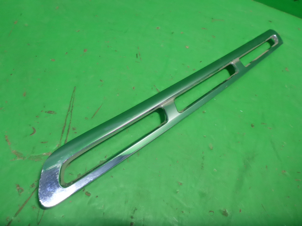 Накладка на решетку радиатора