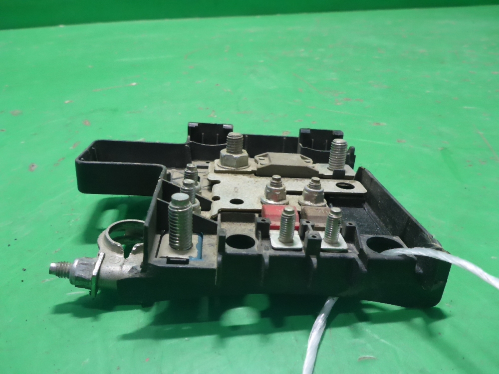 Блок предохранителей