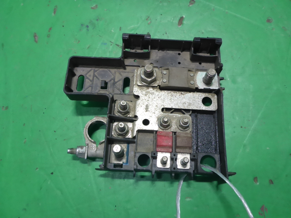 Блок предохранителей