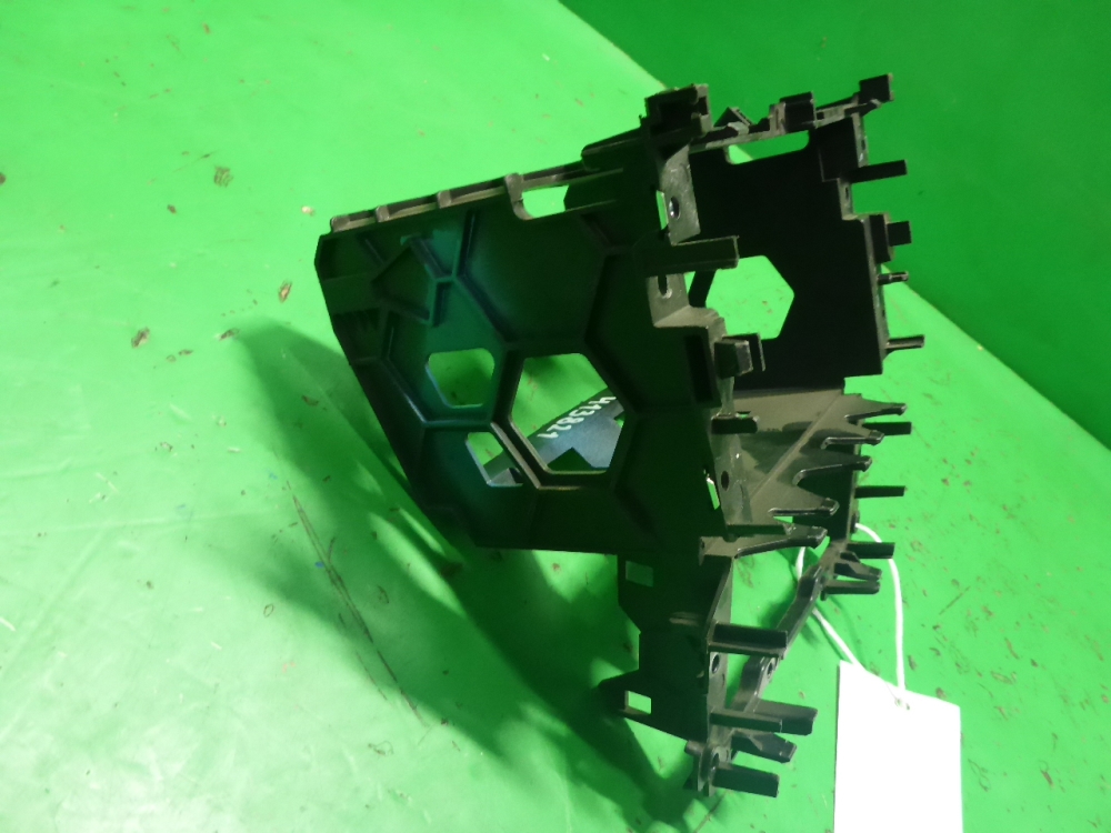 Кронштейн (сопут. товар)