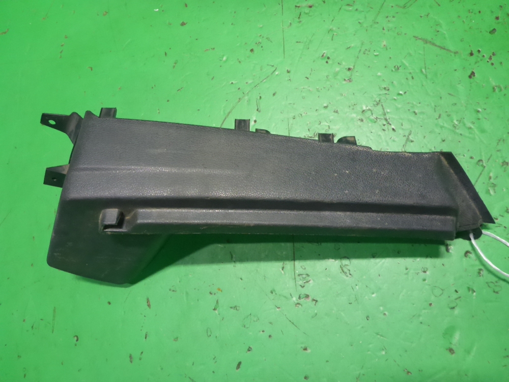 Держатель задней полки