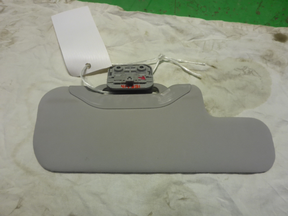 Козырек солнцезащитный