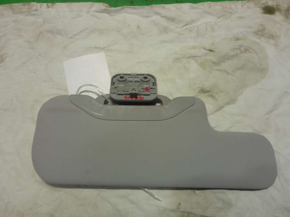 Козырек солнцезащитный