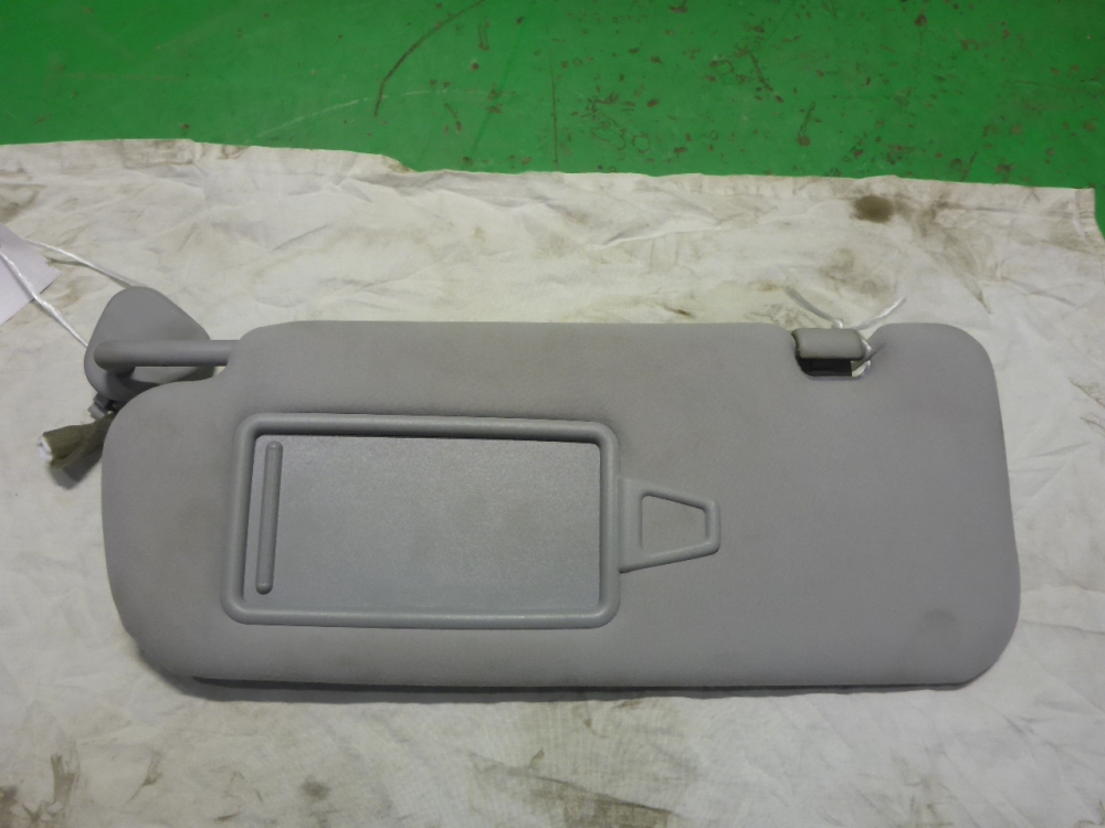 Козырек солнцезащитный