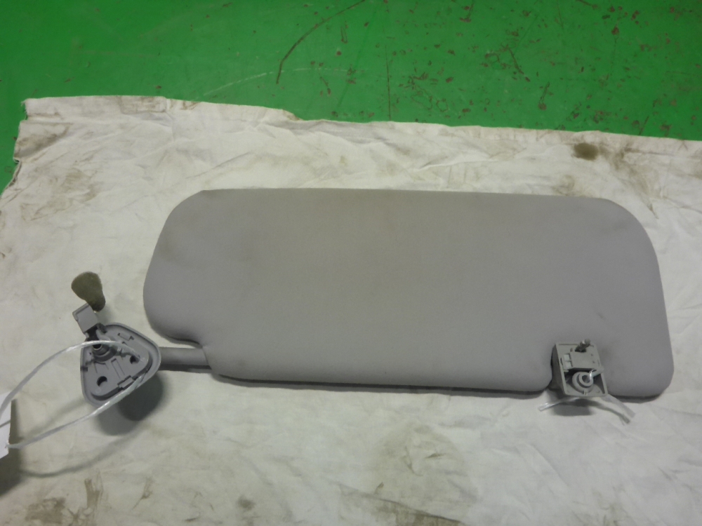 Козырек солнцезащитный