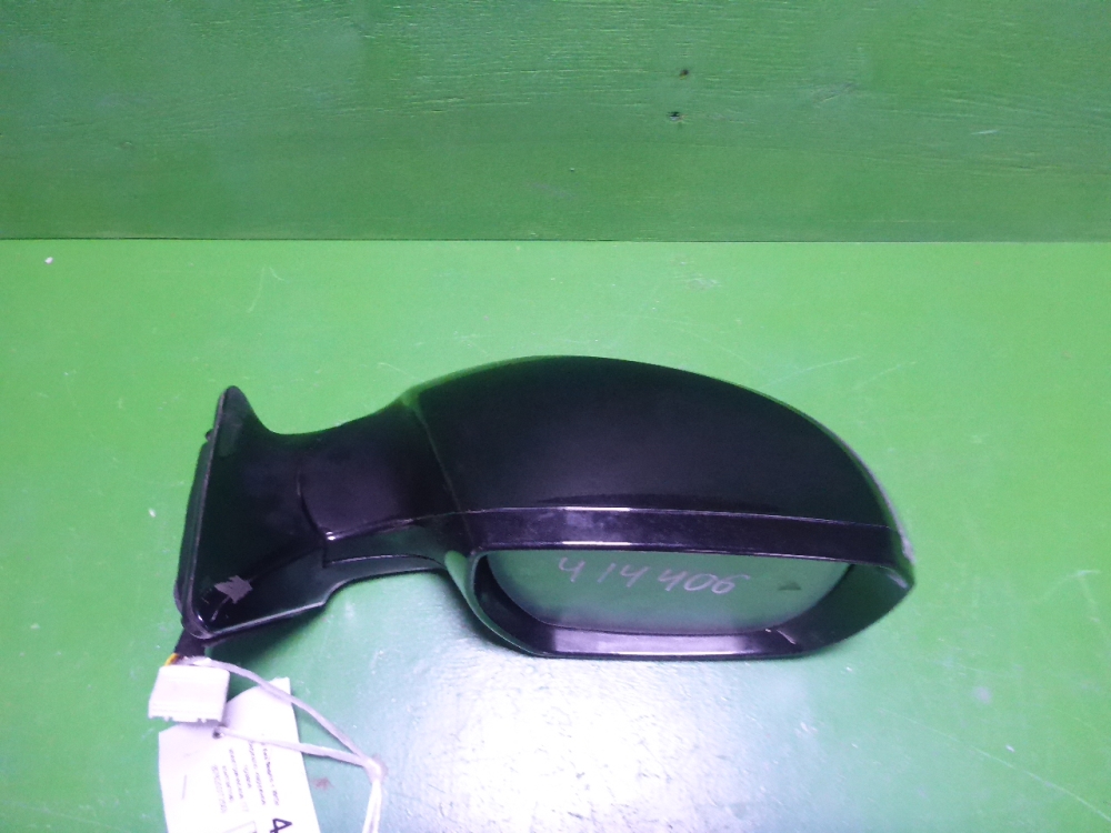 Зеркало правое электрическое