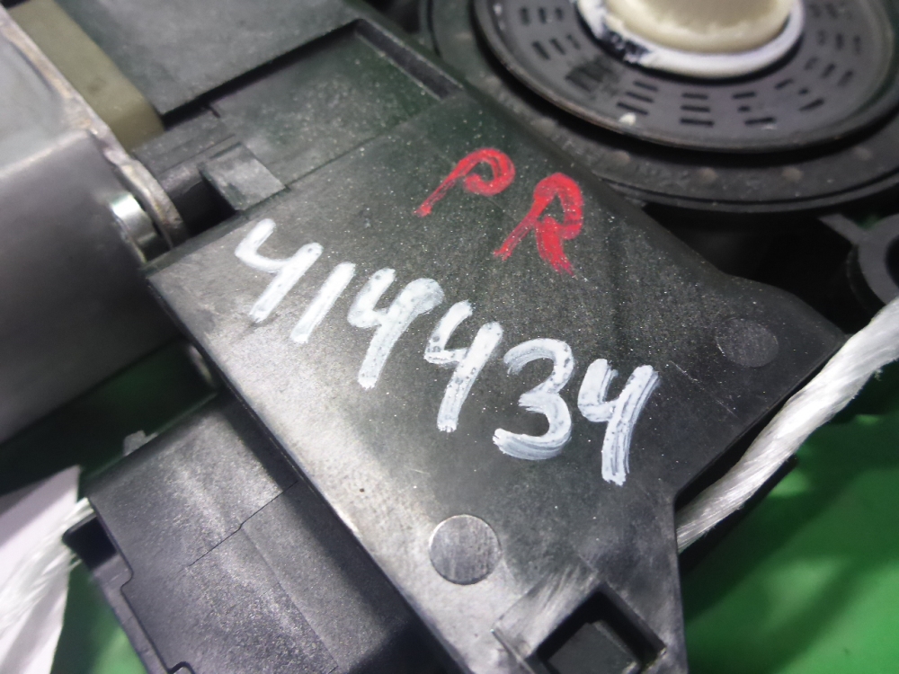 Моторчик стеклоподъемника