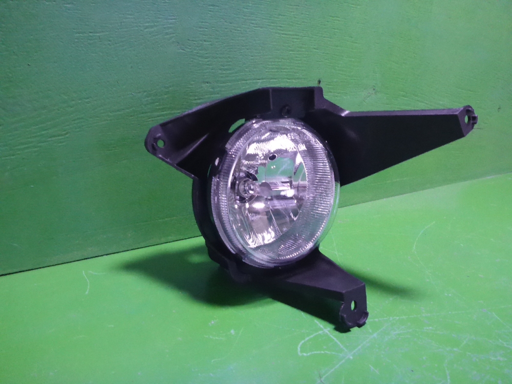 Фара противотуманная правая