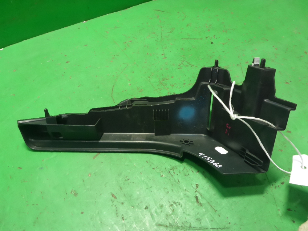 Держатель задней полки