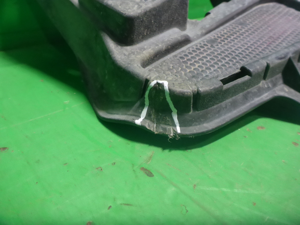 Кронштейн фары противотуманной левой