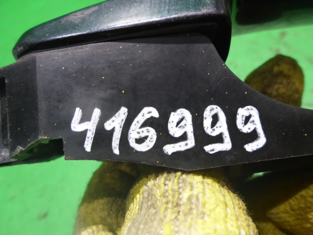 Ручка двери передней наружная левая