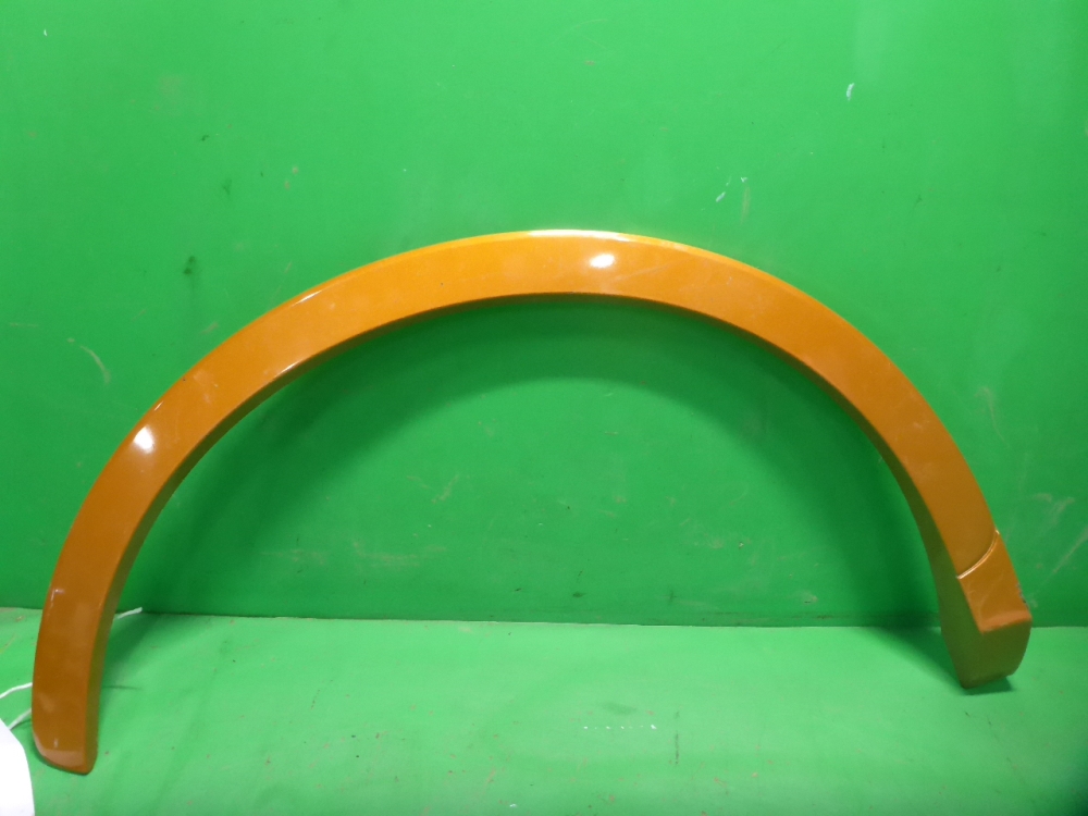 Накладка заднего крыла правого