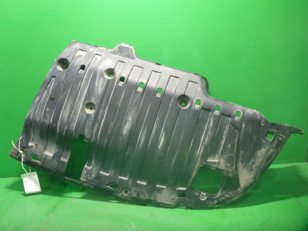 Защита антигравийная правая