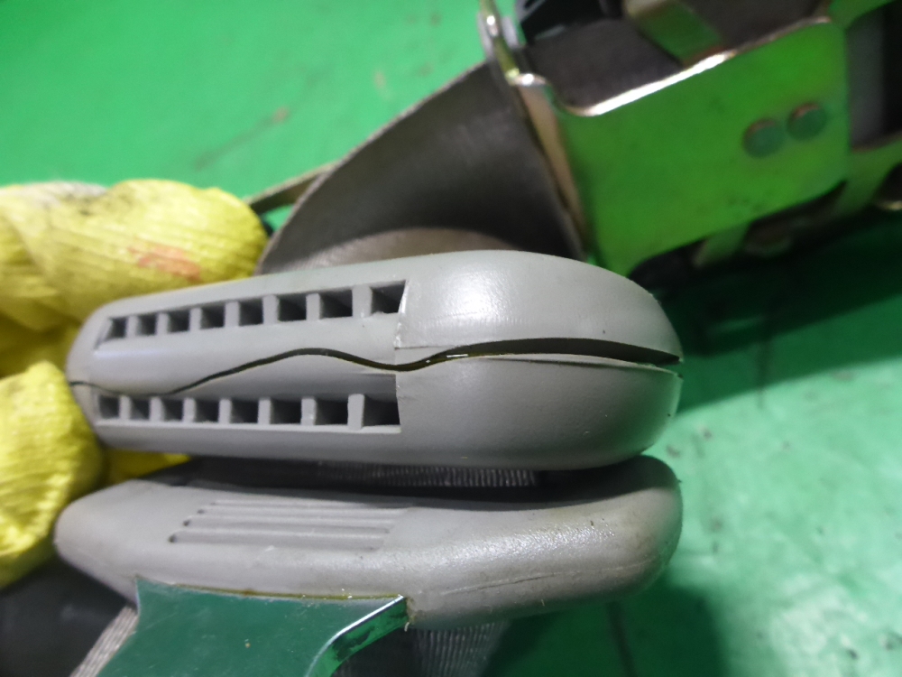 Ремень безопасности