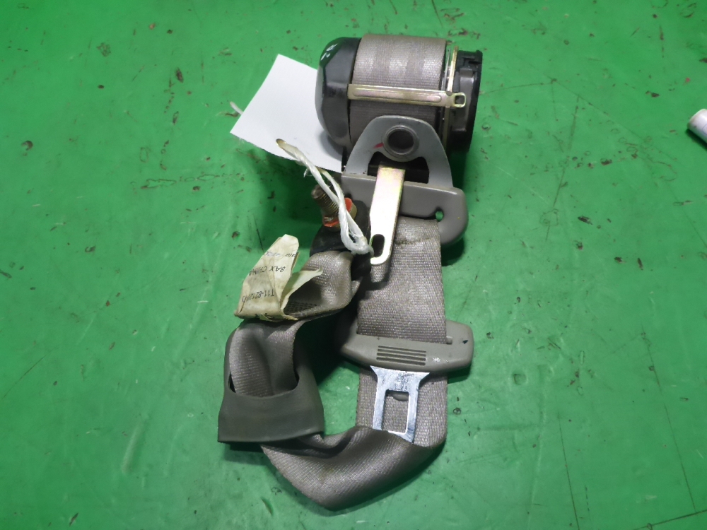 Ремень безопасности