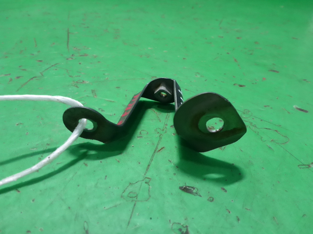 Кронштейн крепления крыла