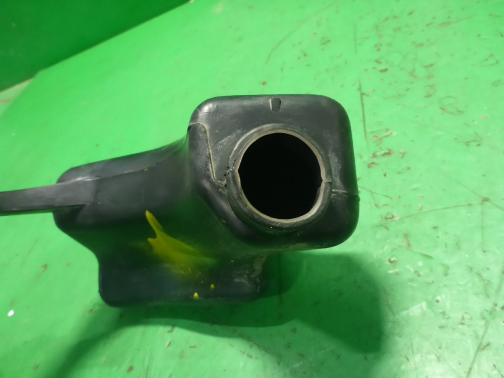 Резонатор воздушного фильтра