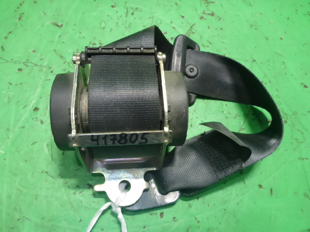 Ремень безопасности