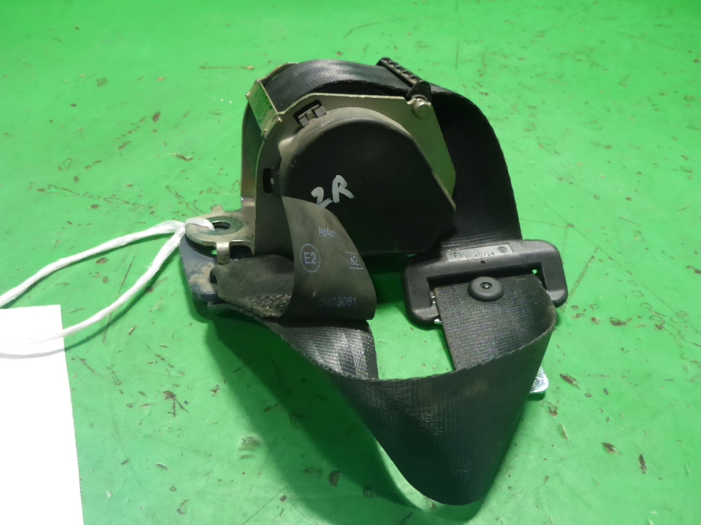 Ремень безопасности