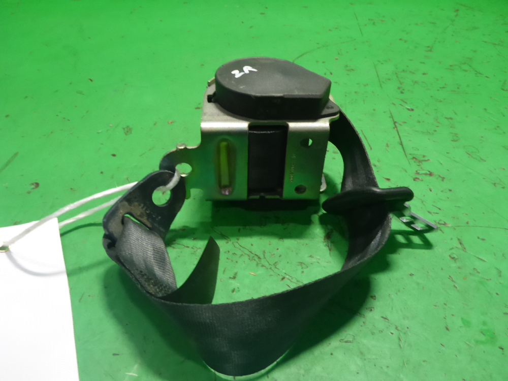 Ремень безопасности