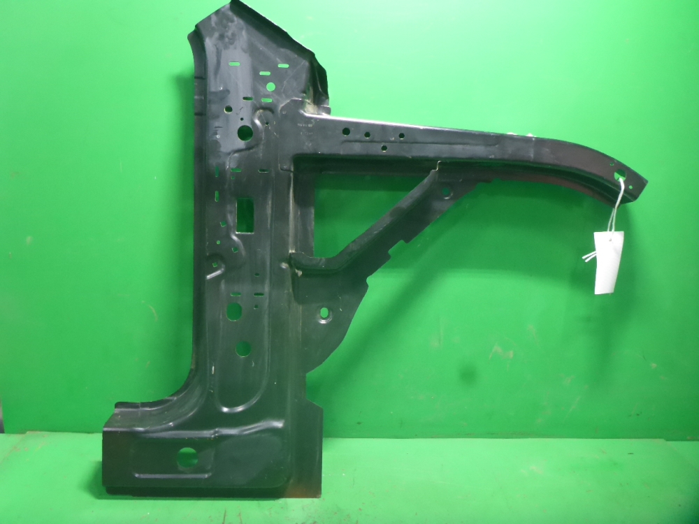 Кузовной элемент