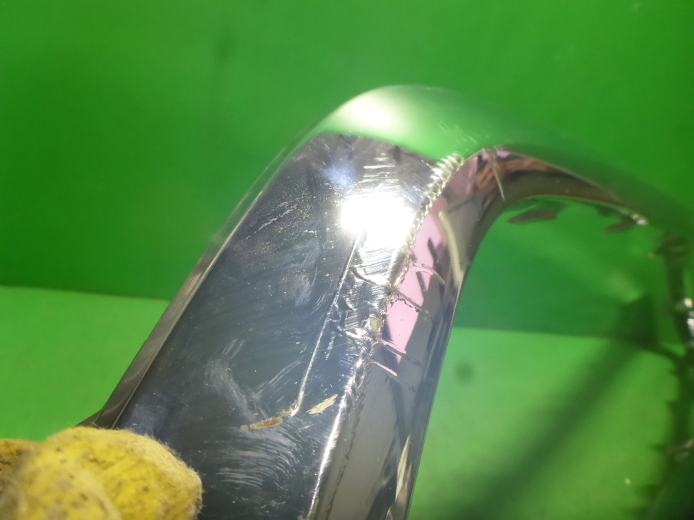 Накладка переднего бампера центральная