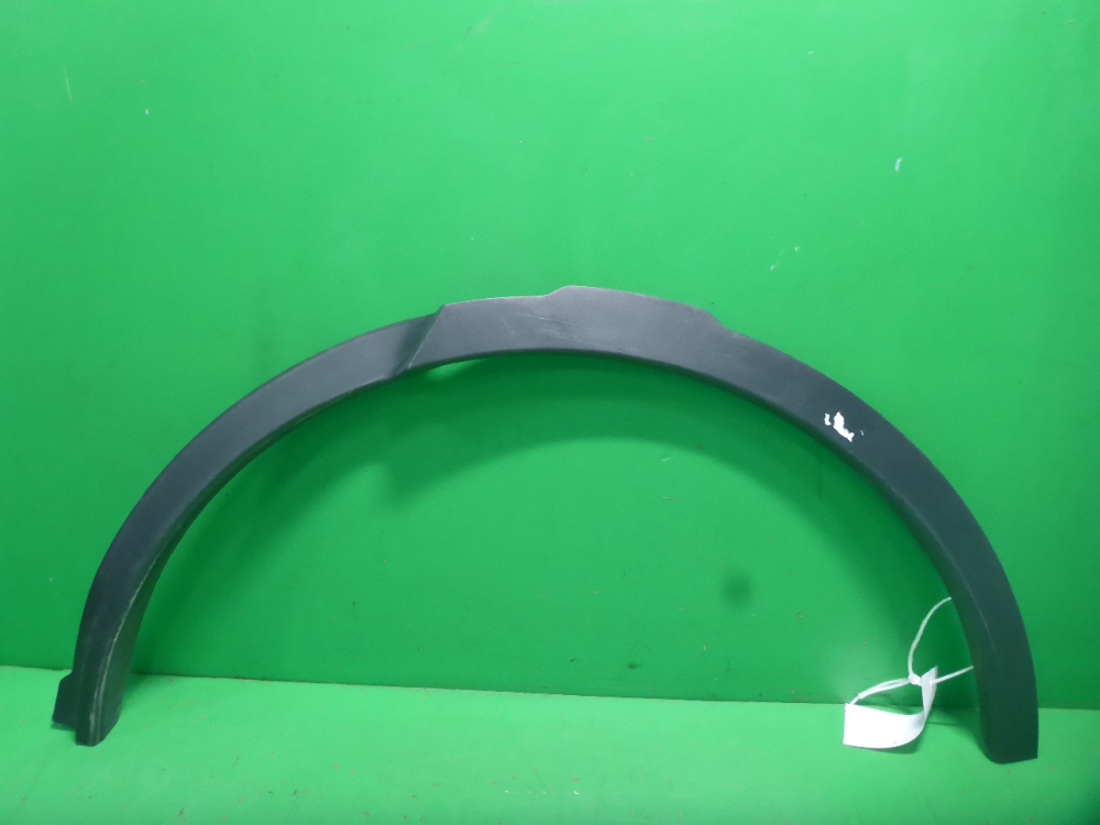 Накладка заднего крыла левого